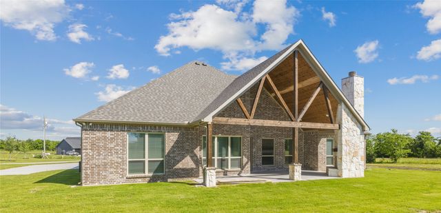 8400 Stallion Drive, Godley, TX 76044