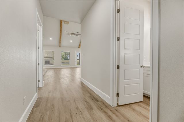 8400 Stallion Drive, Godley, TX 76044