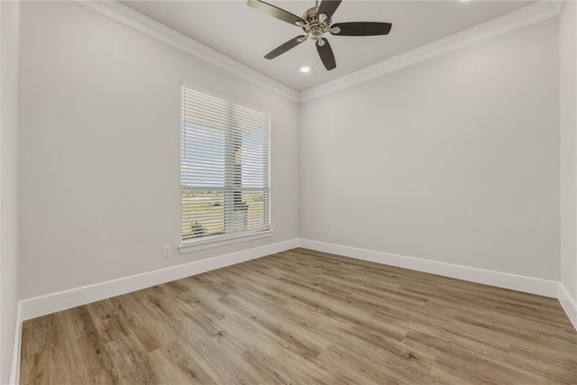8400 Stallion Drive, Godley, TX 76044