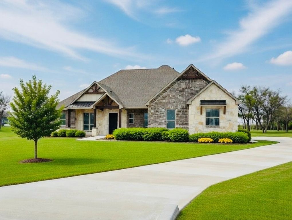 8400 Stallion Drive, Godley, TX 76044