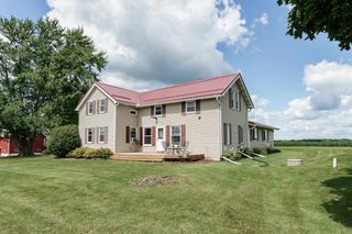 722 Maple Grove Road, Edgerton, WI 53534