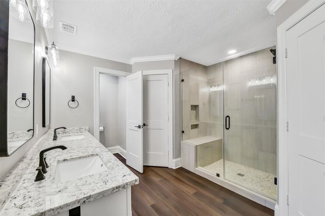 205D Skyview Terrace 704, Friendswood, TX 77546