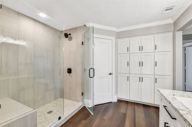 205D Skyview Terrace 704, Friendswood, TX 77546