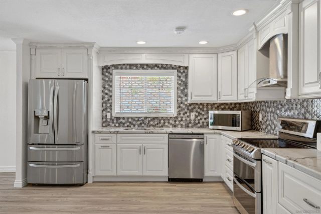 11225 Madrigal St, San Diego, CA 92129