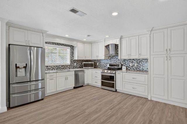 11225 Madrigal St, San Diego, CA 92129