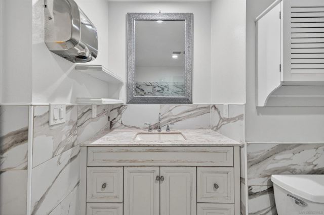 11225 Madrigal St, San Diego, CA 92129