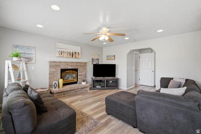 943 E 2330 N, Lehi, UT 84043