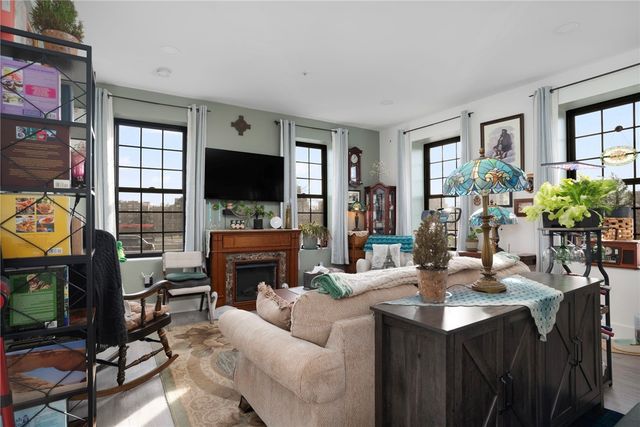 50 Ashburton Street 23, Providence, RI 02904