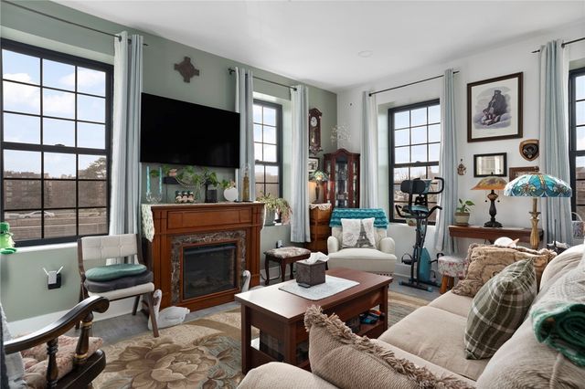 50 Ashburton Street 23, Providence, RI 02904