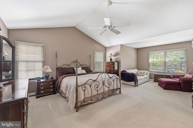 56 EQUESTRIAN DR, Burlington, NJ 08016