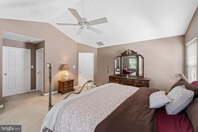56 EQUESTRIAN DR, Burlington, NJ 08016