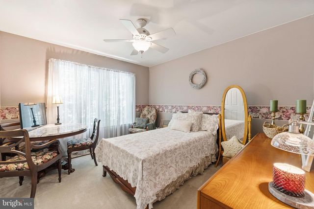 56 EQUESTRIAN DR, Burlington, NJ 08016