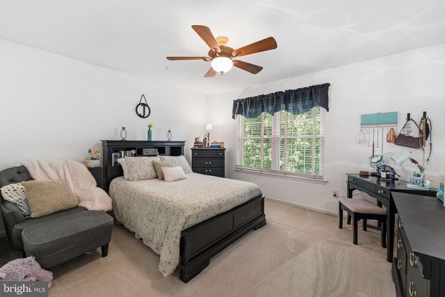 56 EQUESTRIAN DR, Burlington, NJ 08016
