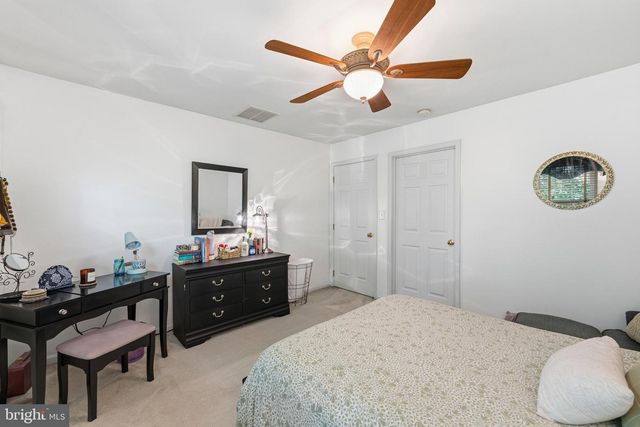 56 EQUESTRIAN DR, Burlington, NJ 08016