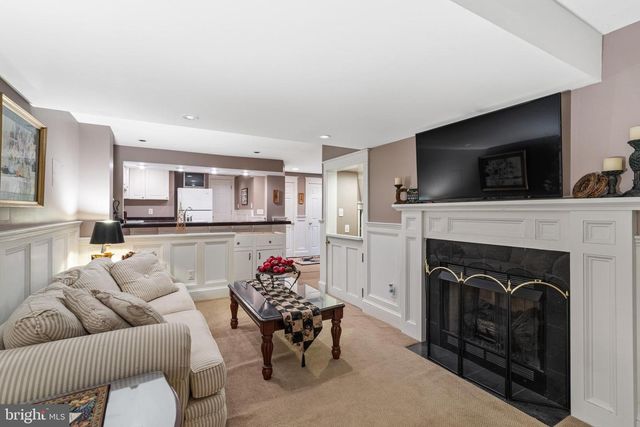 56 EQUESTRIAN DR, Burlington, NJ 08016