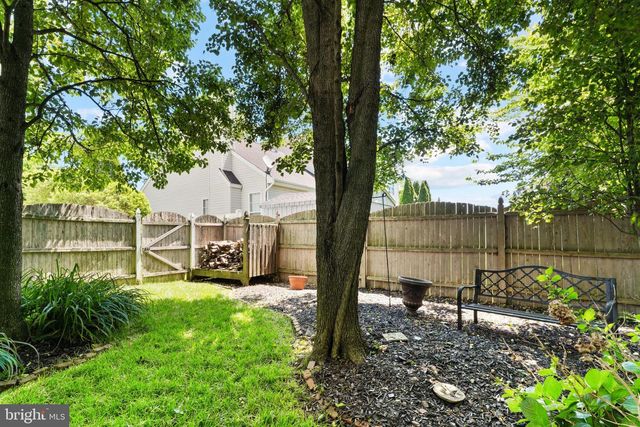 56 EQUESTRIAN DR, Burlington, NJ 08016