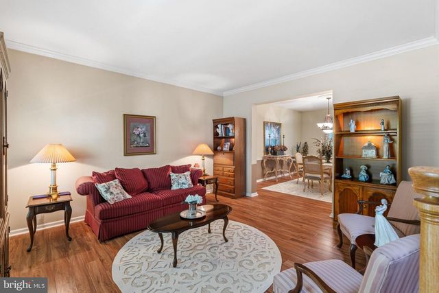 56 EQUESTRIAN DR, Burlington, NJ 08016