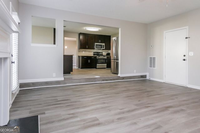 1103 Village Oaks, Jonesboro, GA 30238