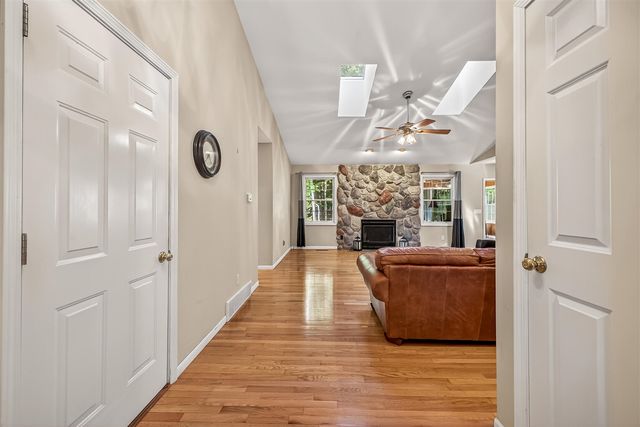 6520 Indian Point Road, Montague, MI 49437
