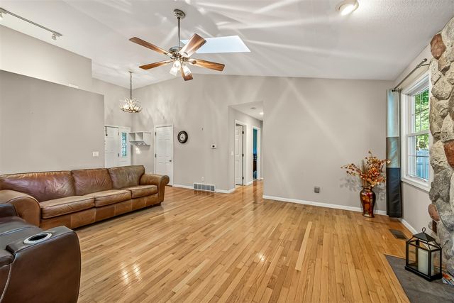 6520 Indian Point Road, Montague, MI 49437