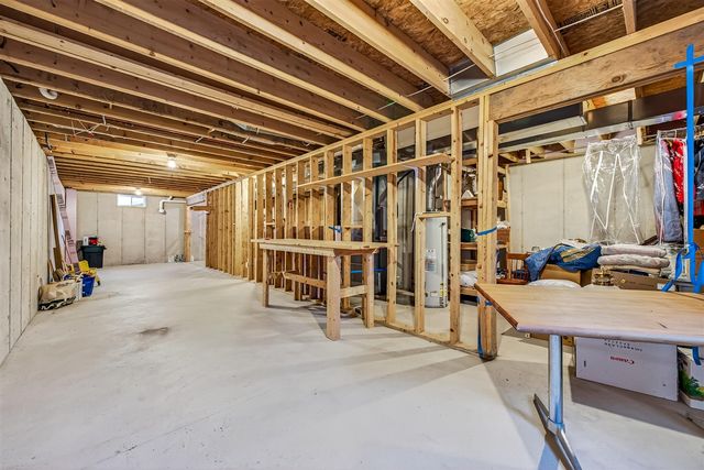 6520 Indian Point Road, Montague, MI 49437