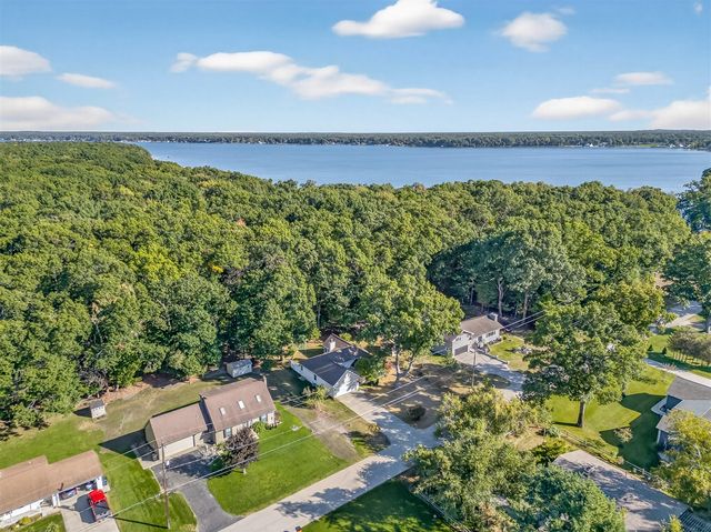 6520 Indian Point Road, Montague, MI 49437
