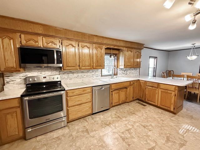 14562 S 3rd Street, Stockton, MO 65785