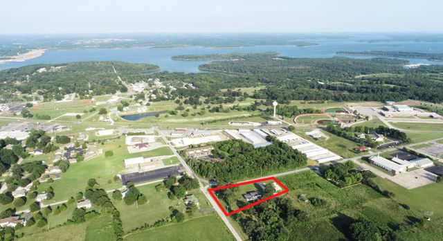 14562 S 3rd Street, Stockton, MO 65785