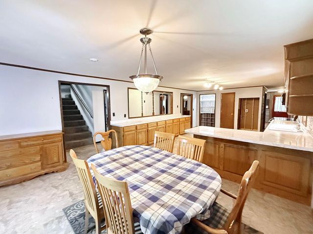 14562 S 3rd Street, Stockton, MO 65785