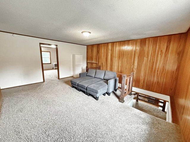 14562 S 3rd Street, Stockton, MO 65785