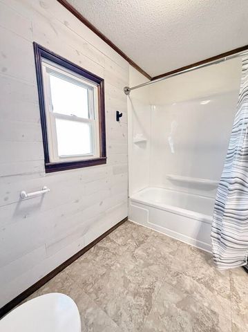 14562 S 3rd Street, Stockton, MO 65785