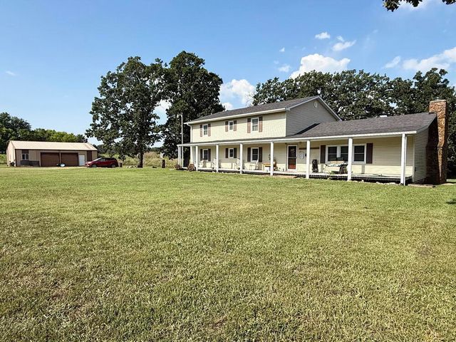 14562 S 3rd Street, Stockton, MO 65785