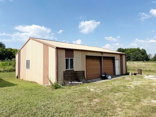 14562 S 3rd Street, Stockton, MO 65785