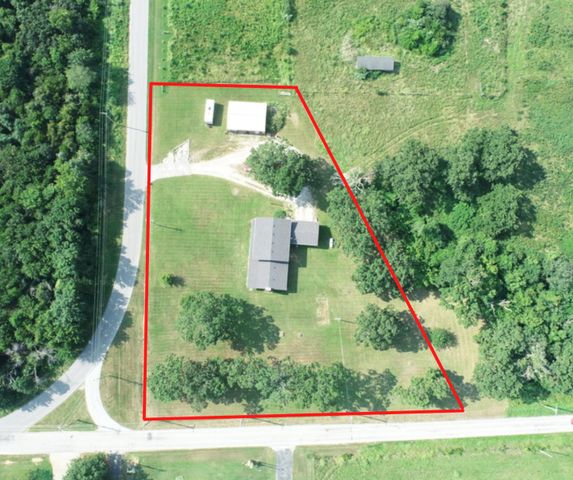 14562 S 3rd Street, Stockton, MO 65785