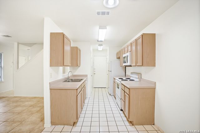 6054 Bantry Bay, San Antonio, TX 78240