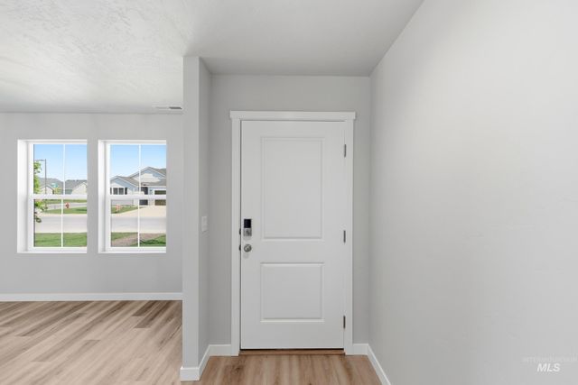 299 N Tideberry Ave, Kuna, ID 83634