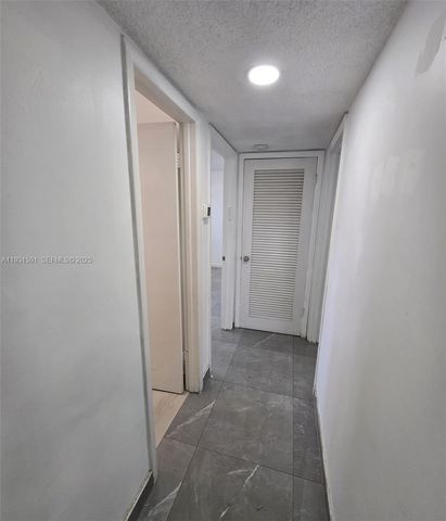 5130 SW 40th Ave 2B, Dania Beach, FL 33314