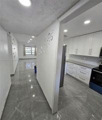 5130 SW 40th Ave 2B, Dania Beach, FL 33314