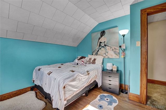 2415 Linwood Avenue, Niagara Falls, NY 14305