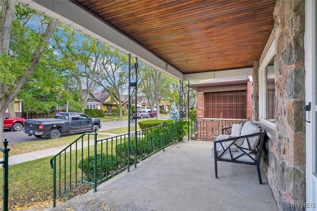 2415 Linwood Avenue, Niagara Falls, NY 14305