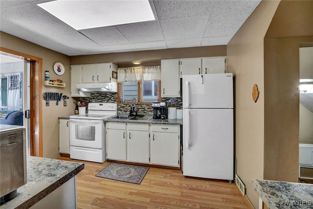 2415 Linwood Avenue, Niagara Falls, NY 14305