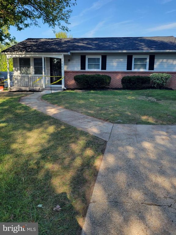 8805 CHESTNUT AVE, Bowie, MD 20720
