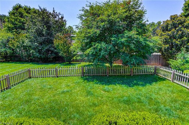 500 Fieldstone Court, Greensboro, NC 27455