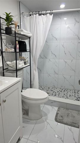 750 NE 199th St 101H, Miami, FL 33179