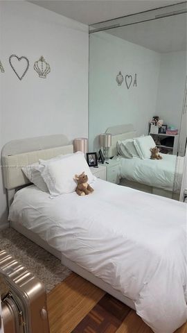 750 NE 199th St 101H, Miami, FL 33179