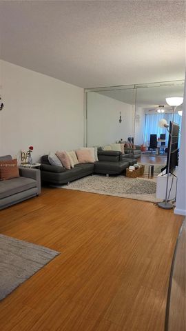 750 NE 199th St 101H, Miami, FL 33179