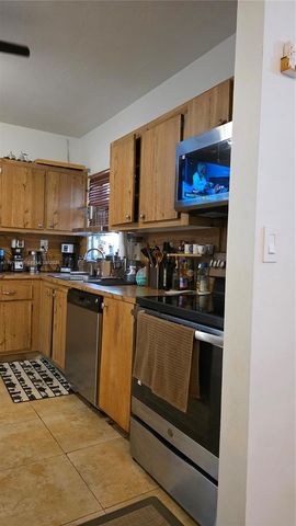 750 NE 199th St 101H, Miami, FL 33179