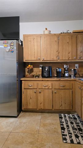 750 NE 199th St 101H, Miami, FL 33179