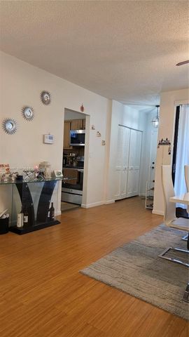 750 NE 199th St 101H, Miami, FL 33179