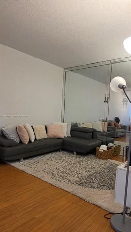 750 NE 199th St 101H, Miami, FL 33179